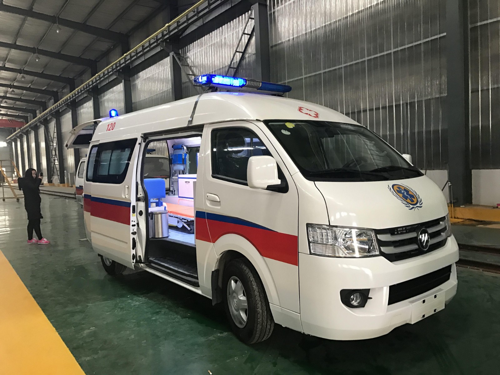 隆子县救护车转院