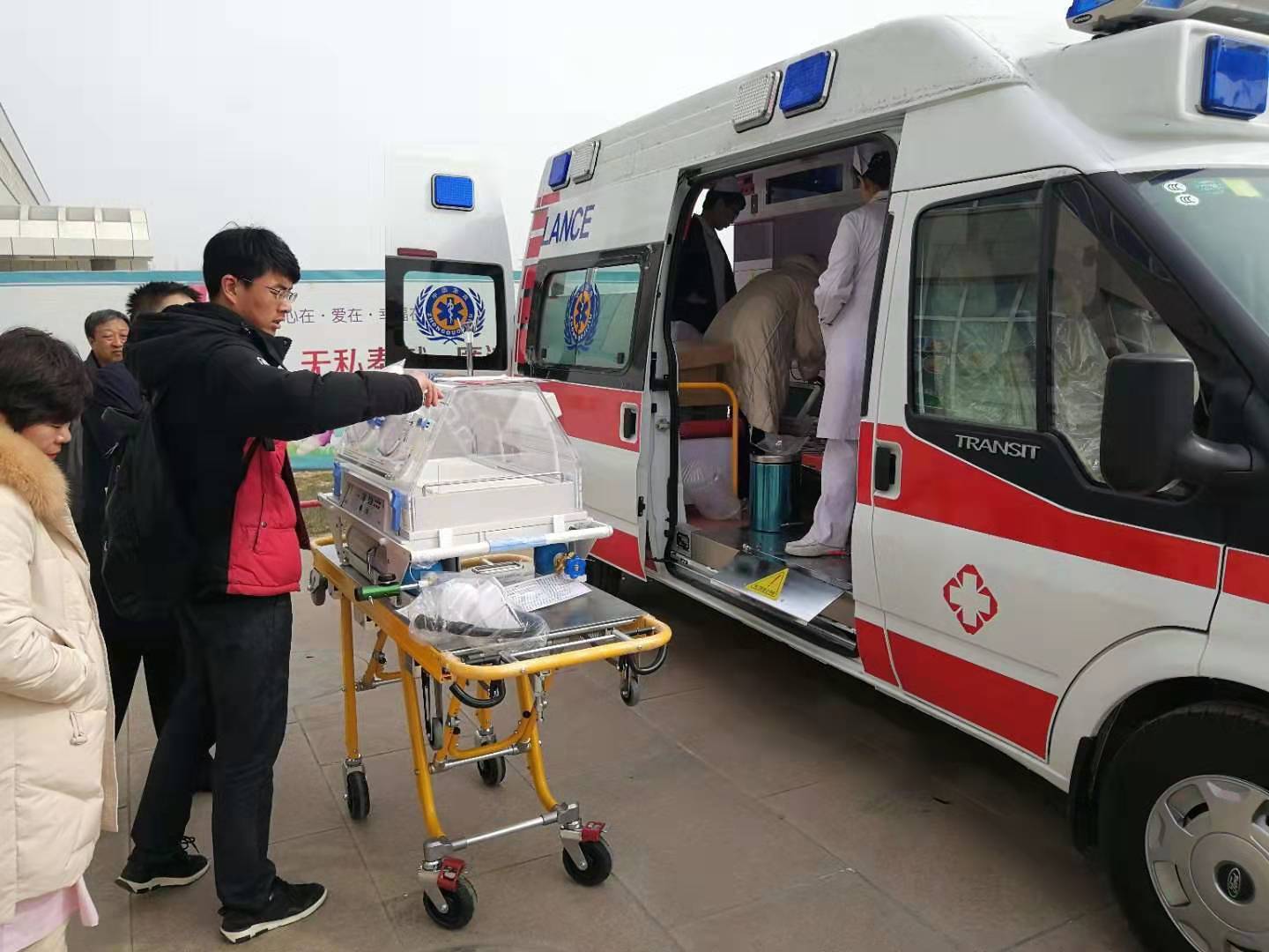 隆子县救护车转院
